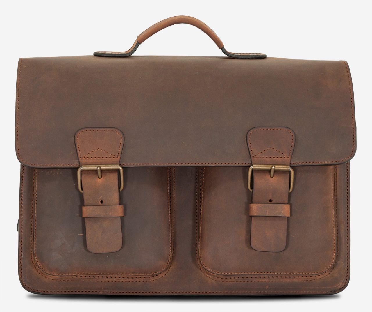 Front view of the Ruitertassen brown leather satchel briefcase with 2 symmetric front pockets.